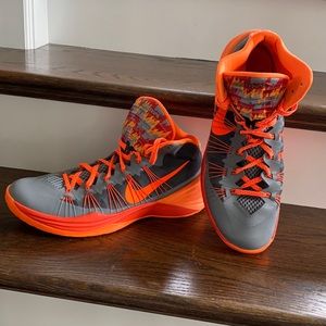 Men’s hyper dunk Nike basketball shoes